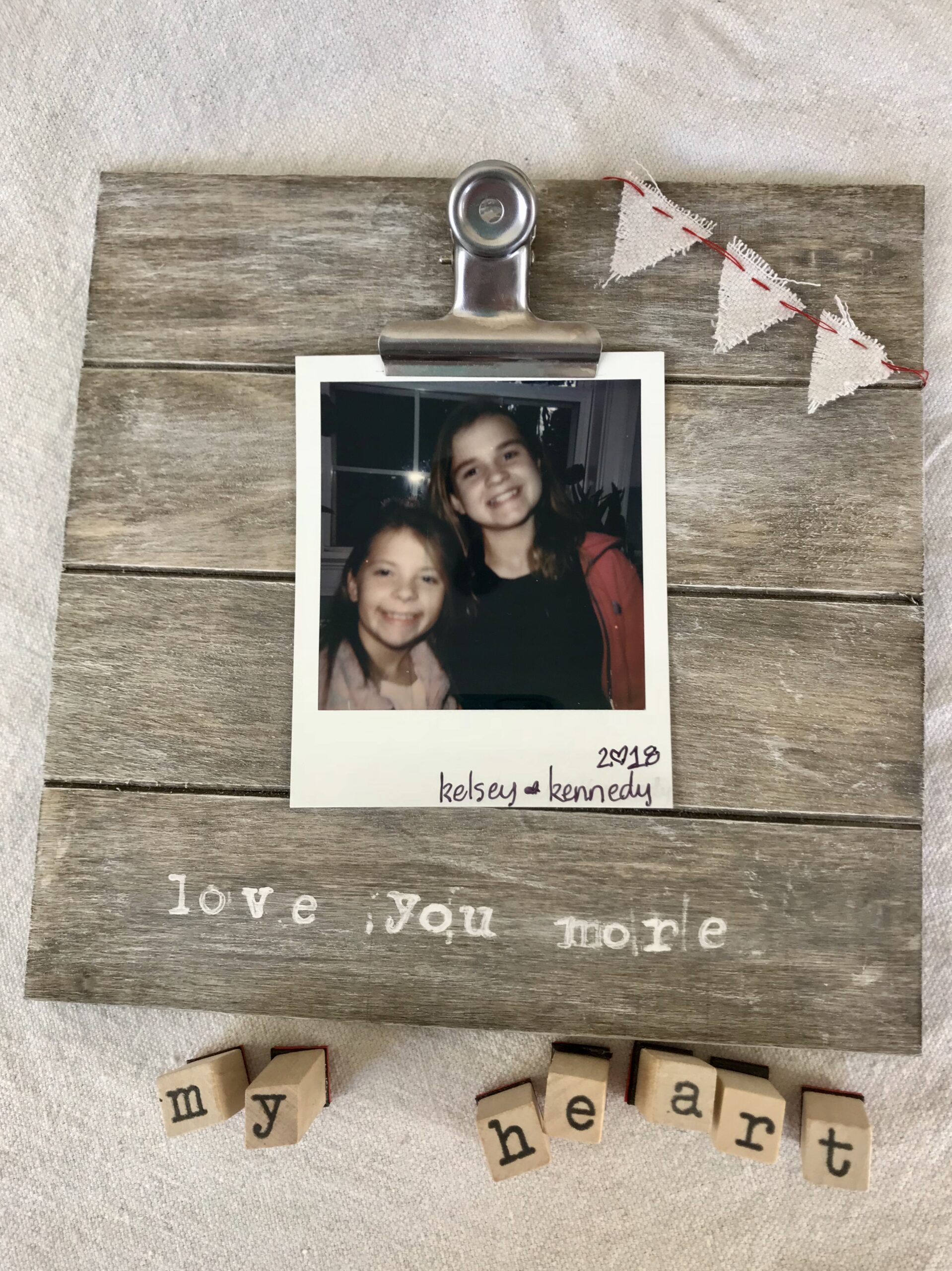 How to Make an Inexpensive Farmhouse Picture Frame Cribbs Style