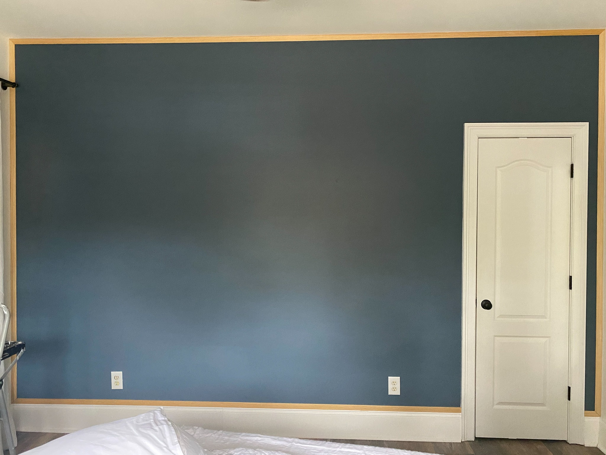 How to make a diamond pattern wood accent trellis wall Cribbs Style